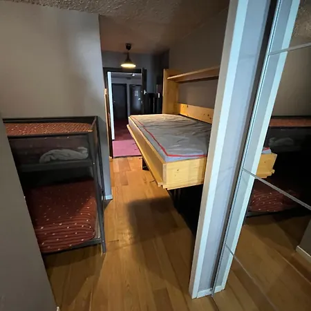 - Inout - 7 Beds Flat S-k10 ヴァル・トランス