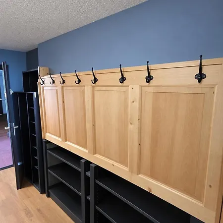 - Inout - 7 Beds Flat S-k10 *